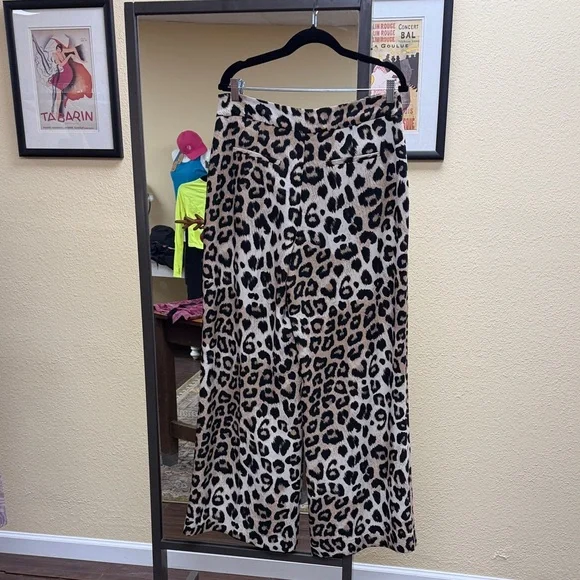 Banana Republic Leopard Print Wide Leg Pants - Picture 2 of 3